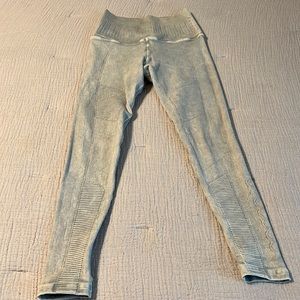 Avocado Textured Leggings